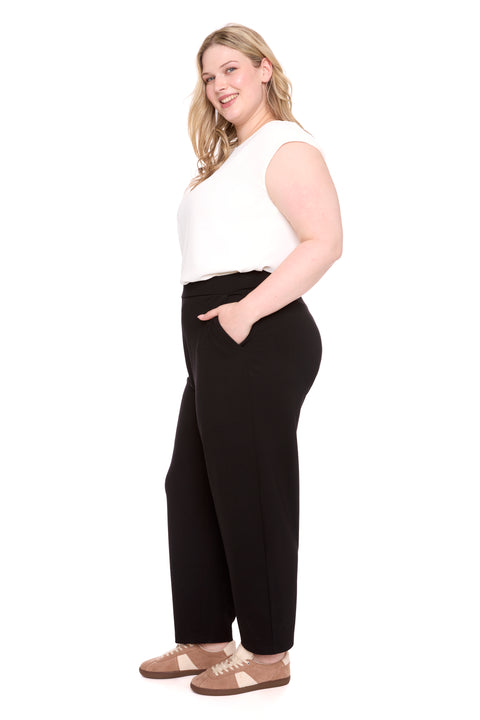 Model wearing 261127_Lantern_Black_Side, sizes 1X–3X.